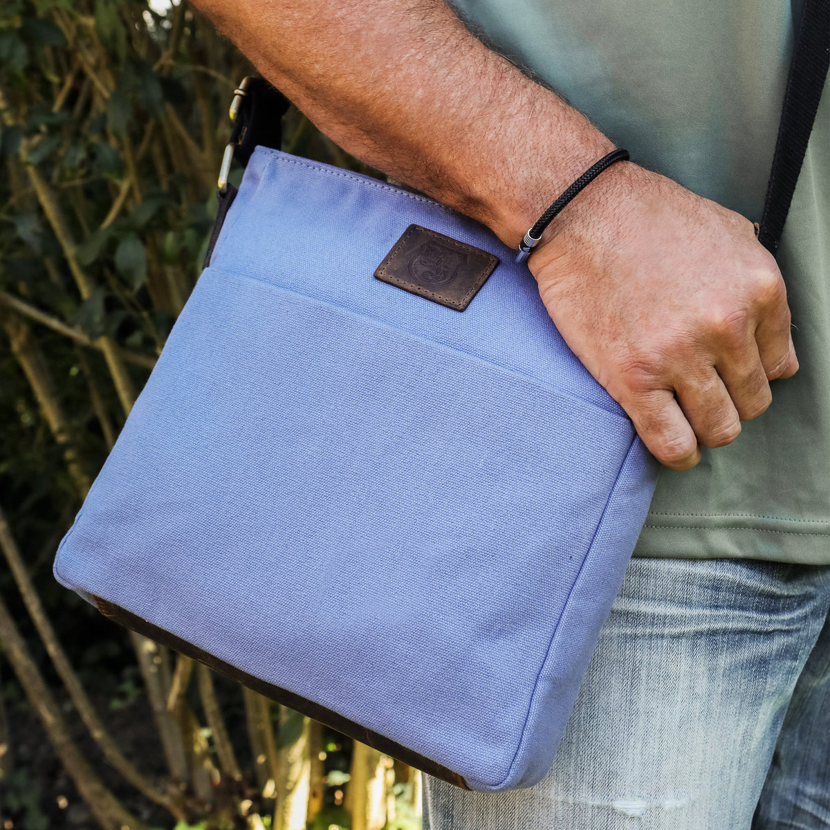 Sac bandoulière en PET recyclé en PET recyclé et cuir véritable, vue 16
