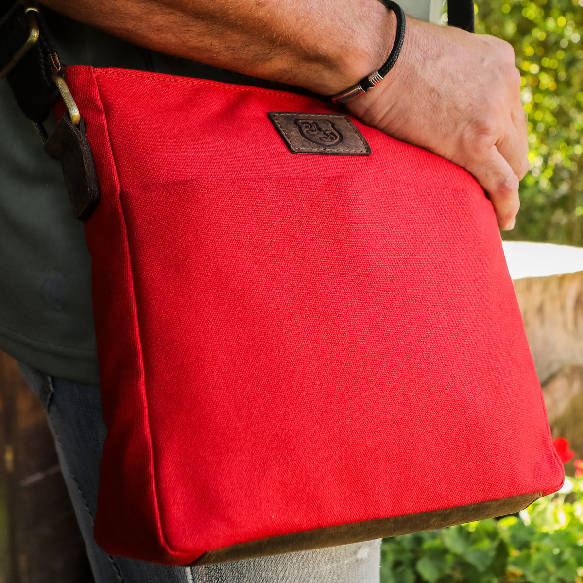 Sac bandoulière en PET recyclé en PET recyclé et cuir véritable, vue 28