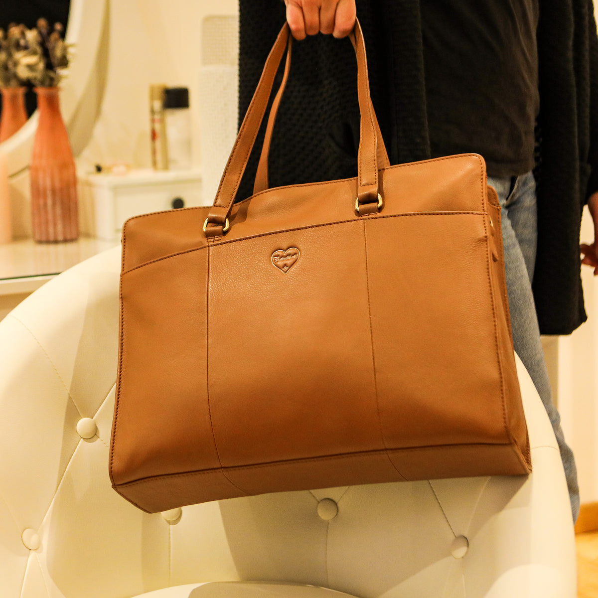 Savage Braun Damenhandtasche Kollektion aus Büffelleder, Ansicht 22