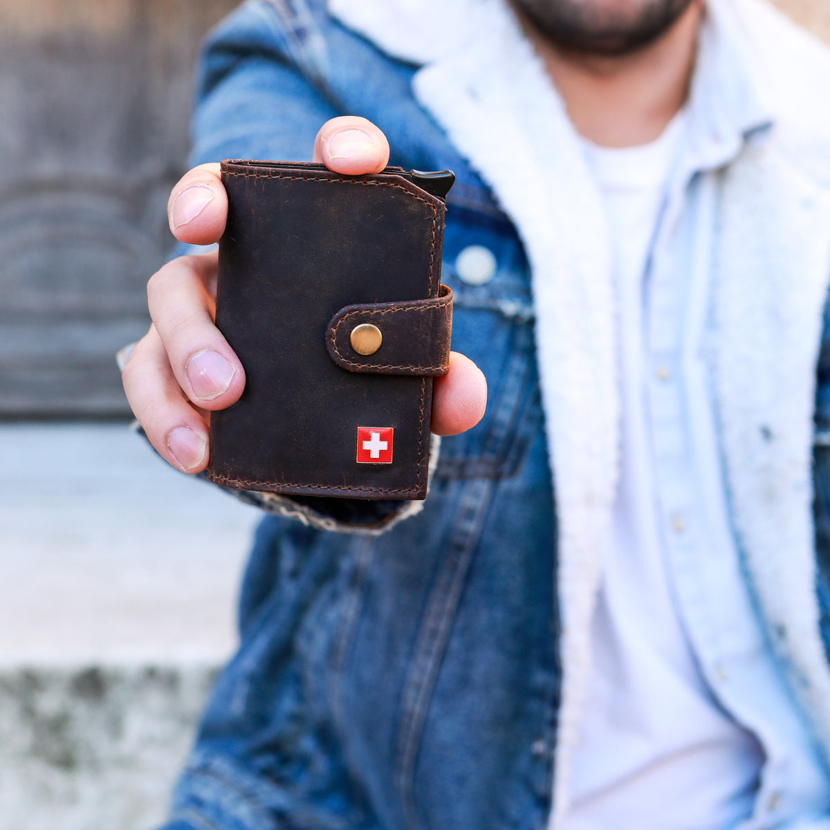 Porte-cartes Suisse en cuir de buffle, vue 2