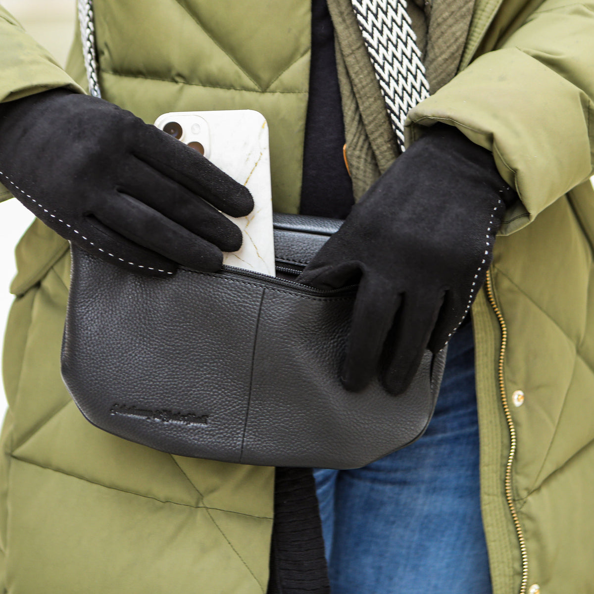Smarte Handytasche Lilie aus Büffelleder, Ansicht 15