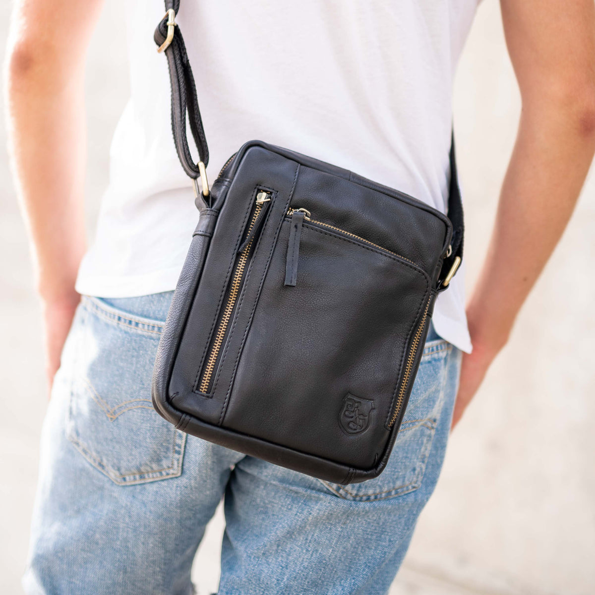 Sac du quotidien Mike en cuir de buffle noir, vue 11