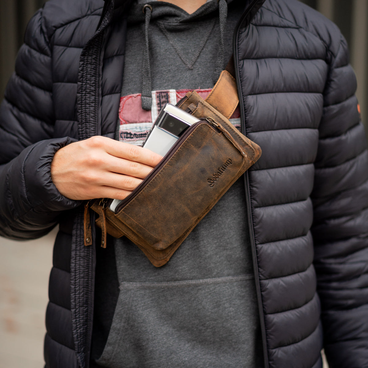 Sac banane Moritz en cuir de buffle marron, vue 7